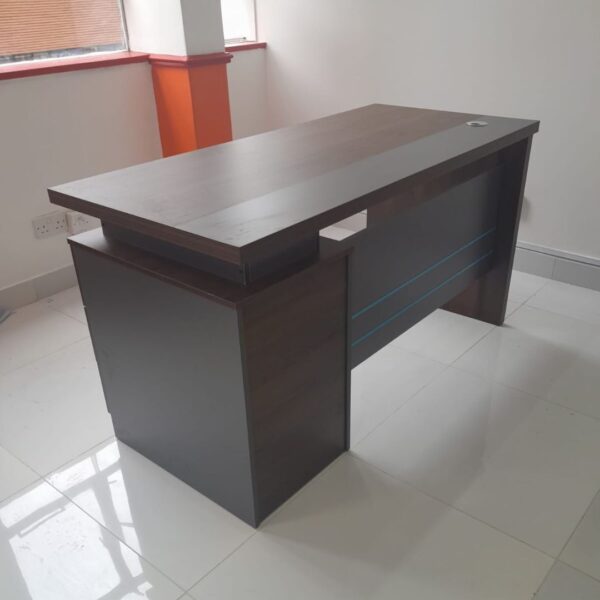 1400mm Executive Office Desk - Image 3