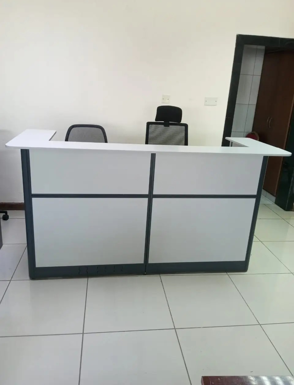 2-Meter Reception/Cashier Desk